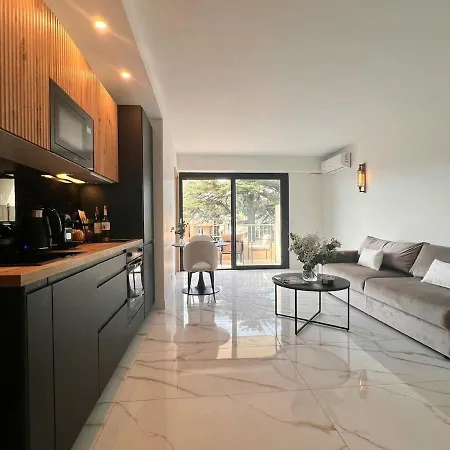 Luxury With Terrace And Side Sea View كان