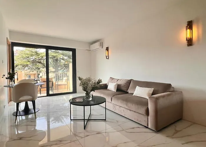 Apartmán Luxury With Terrace And Side Sea View Cannes