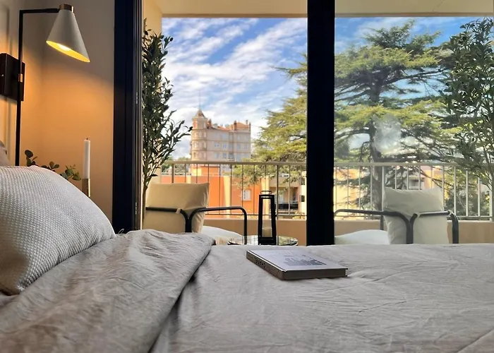 Apartmán Luxury With Terrace And Side Sea View