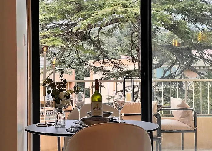 Apartmán Luxury With Terrace And Side Sea View *