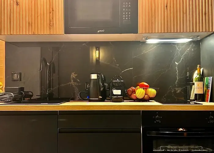 Apartmán Luxury With Terrace And Side Sea View *