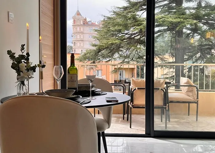 Apartmán Luxury With Terrace And Side Sea View