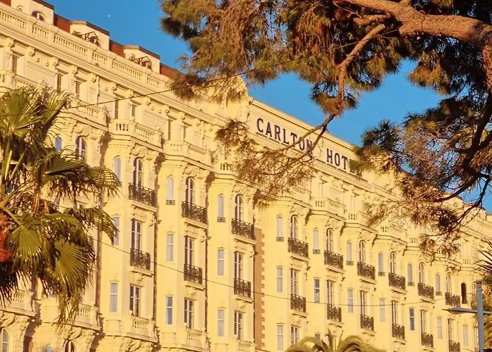 Apartmán Luxury With Terrace And Side Sea View *