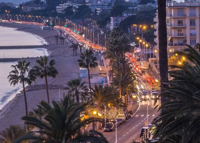 Luxury With Terrace And Side Sea View * Cannes