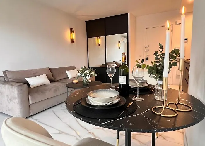 Apartmán Luxury With Terrace And Side Sea View *