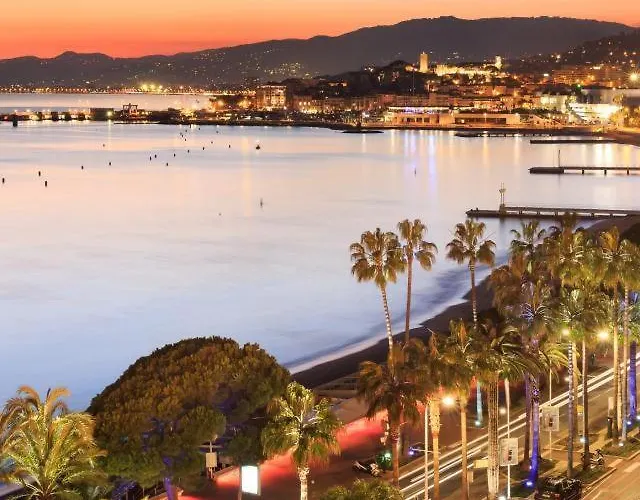 Luxury With Terrace And Side Sea View *