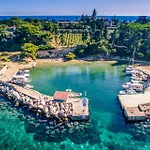 Luxury With Terrace And Side Sea View Daire Cannes